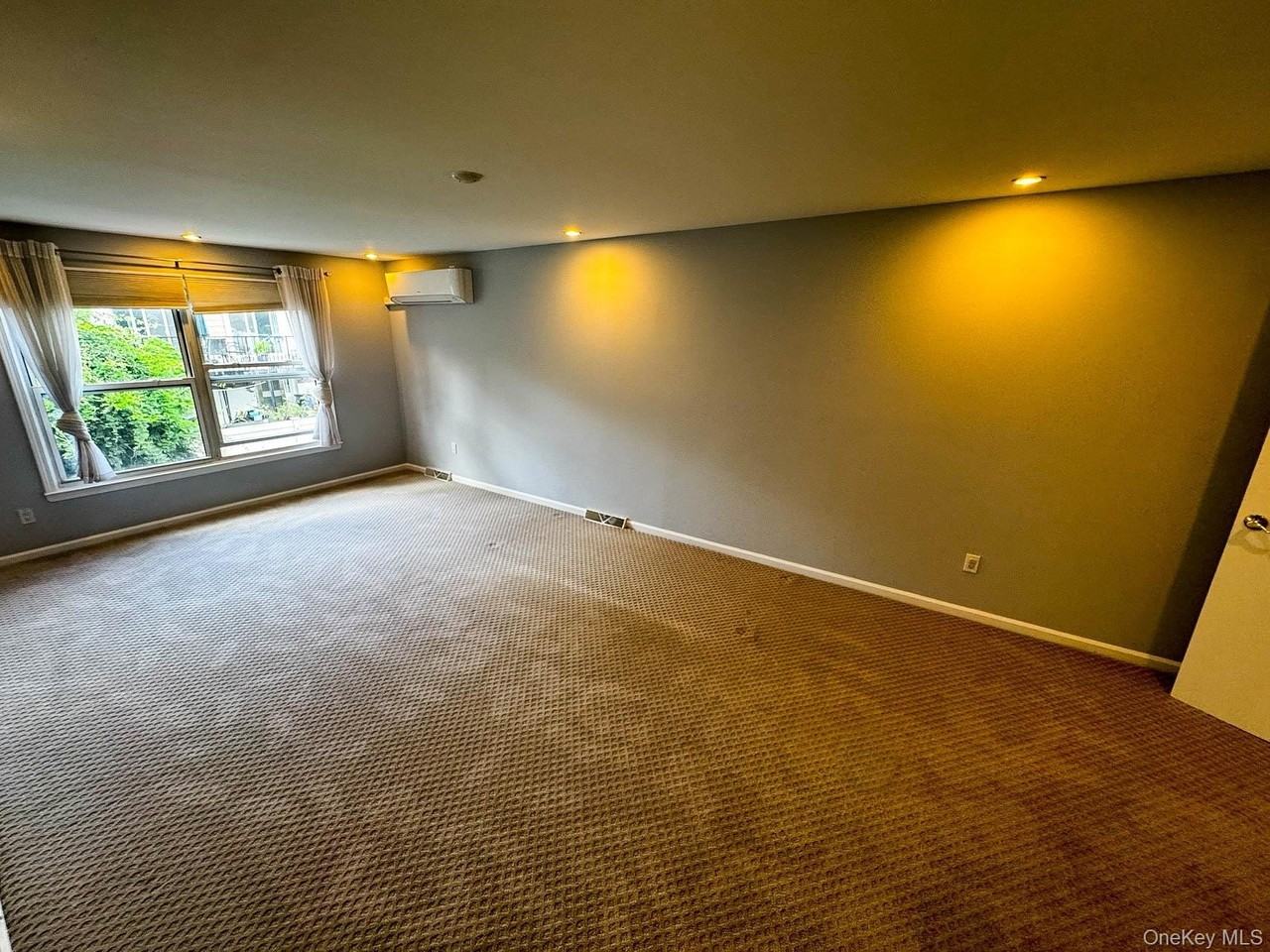 1580 Waters Edge Dr #2 - Photo 5 of 21