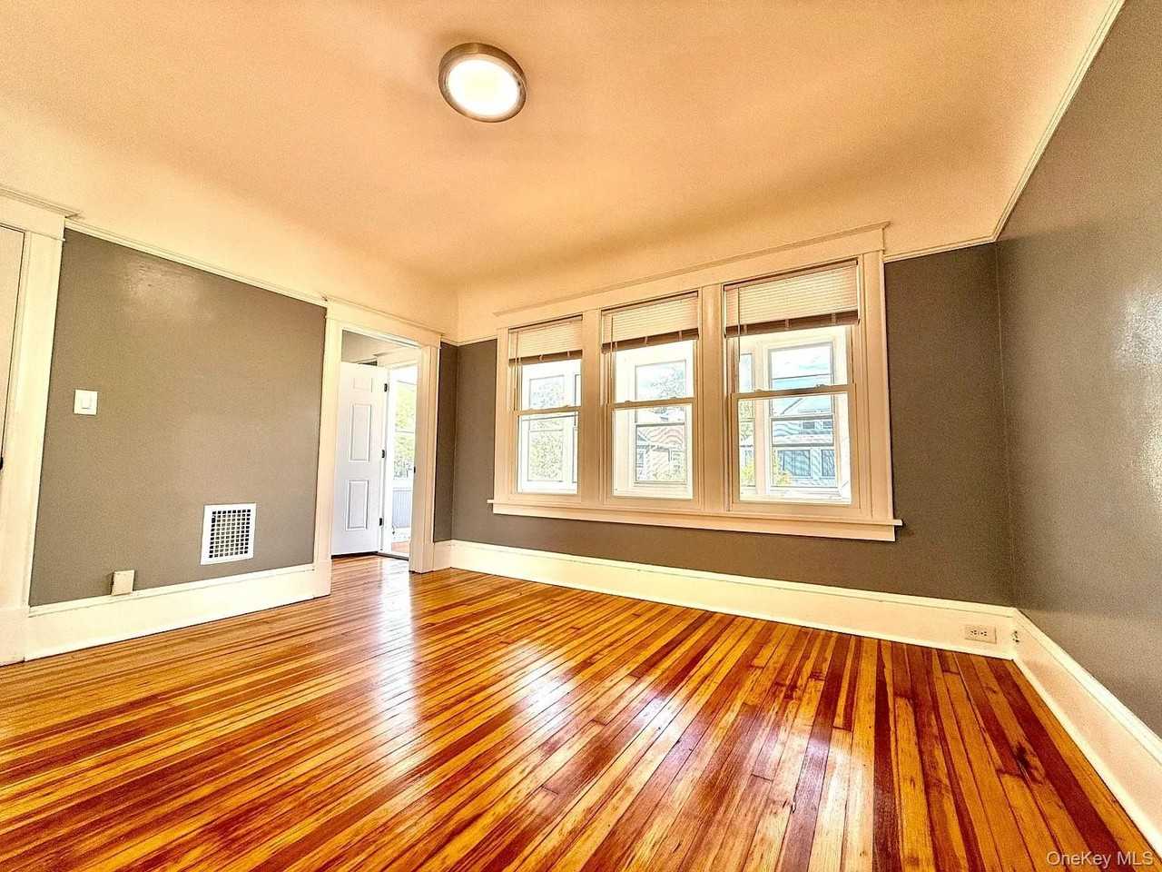 30 Manitou Ave #2 - Photo 6 of 23