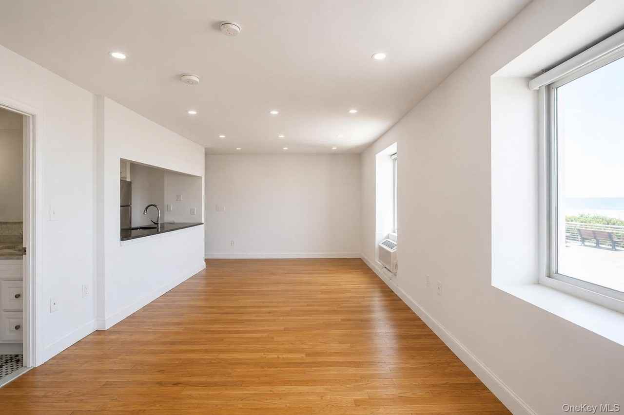 10 Franklin Blvd #205 - Photo 7 of 21