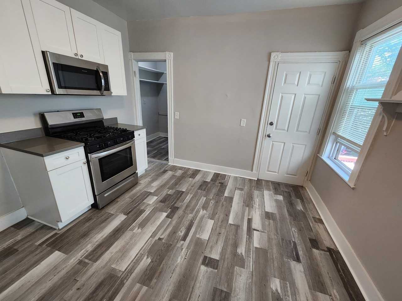 38 Bellevue St #2 - Photo 3 of 10