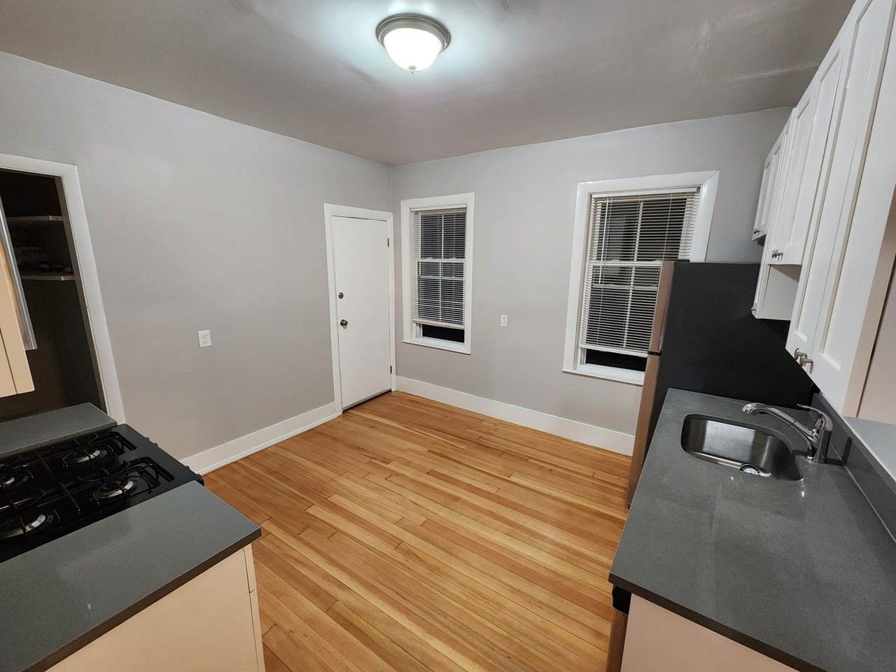 38 Bellevue St #1 - Photo 4 of 15