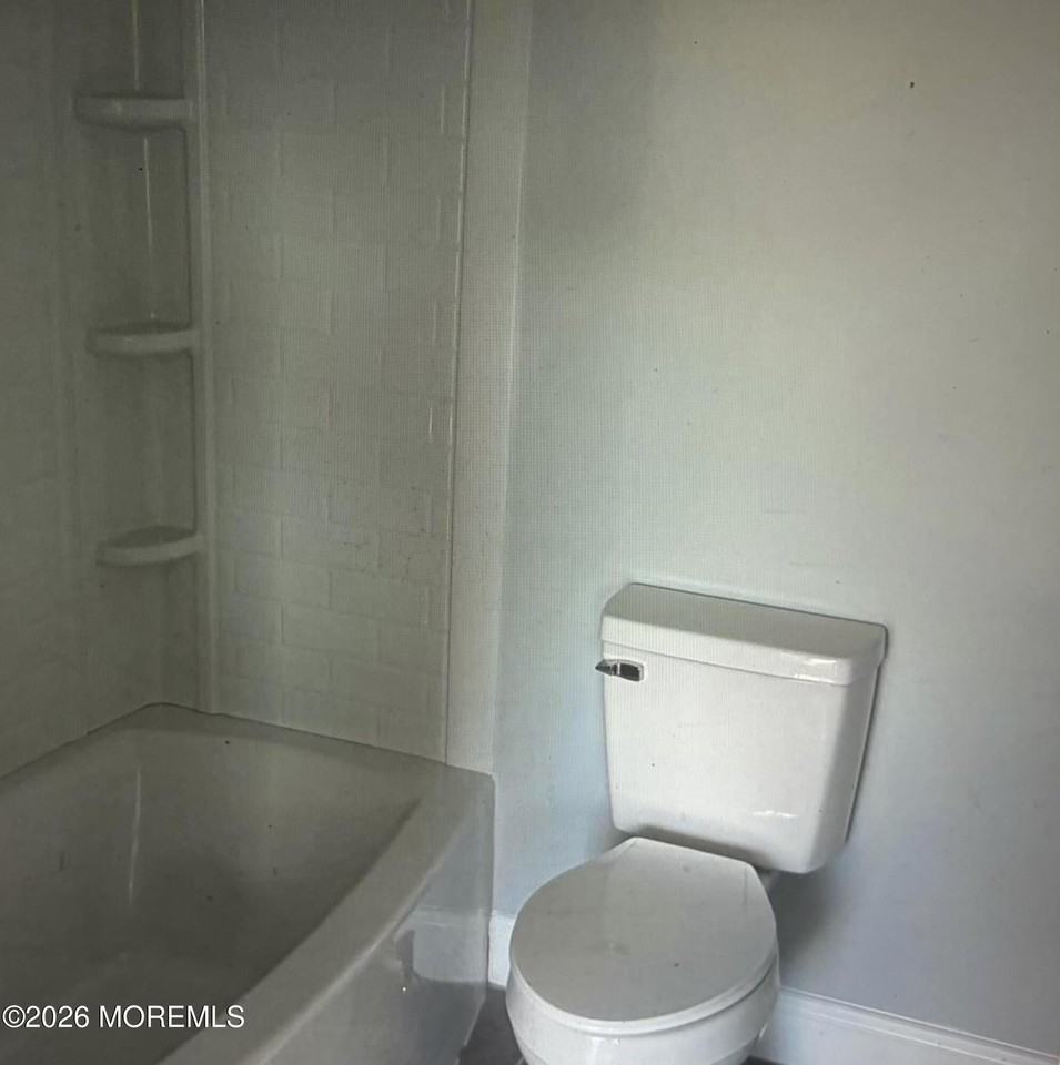 60 Carr Ave #4 - Photo 4 of 5