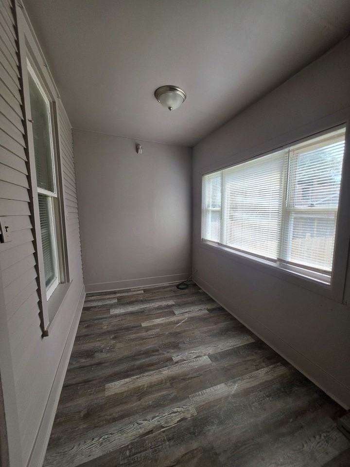 309 E 120th Pl - Photo 2 of 11