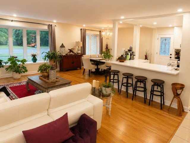 4262 W Pratt Ave - Photo 3 of 16
