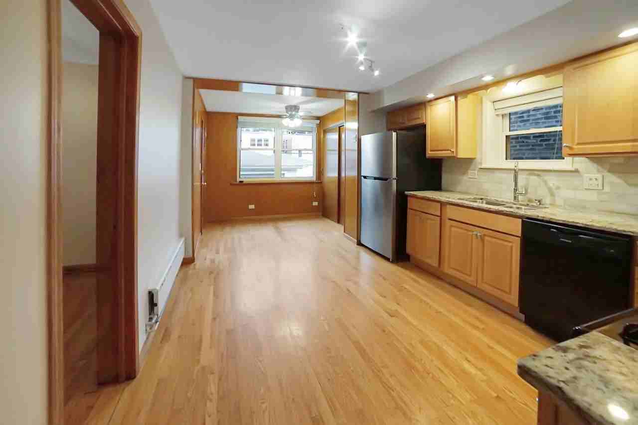 5028 W Pensacola Ave #1 - Photo 4 of 8