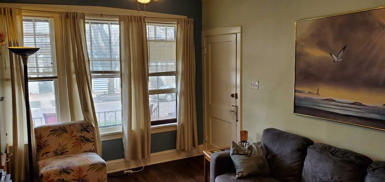 4116 N Maplewood Ave #1 - Photo 3 of 13