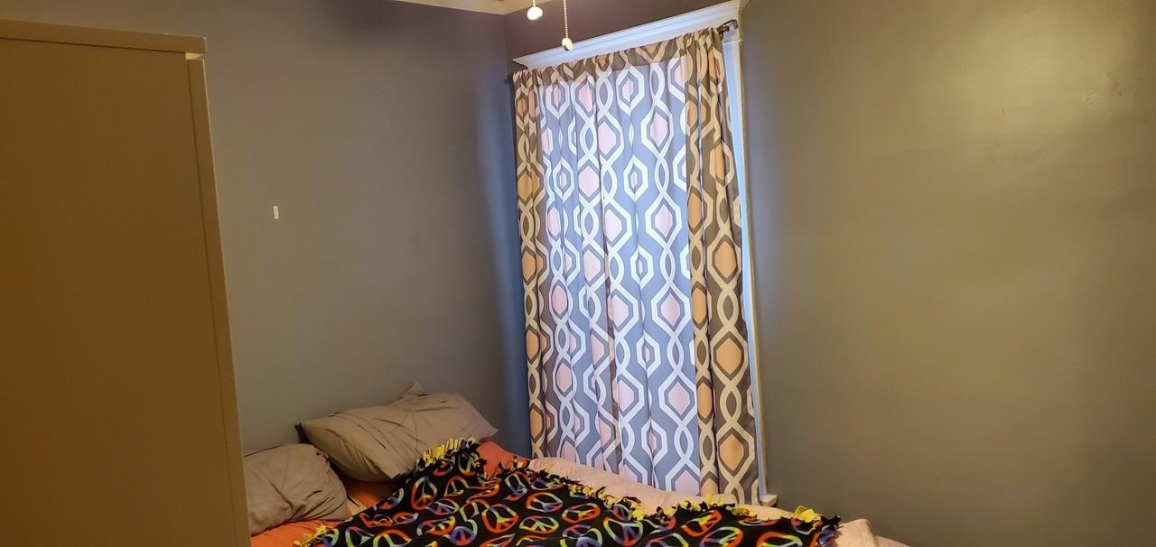 4116 N Maplewood Ave #1 - Photo 4 of 13