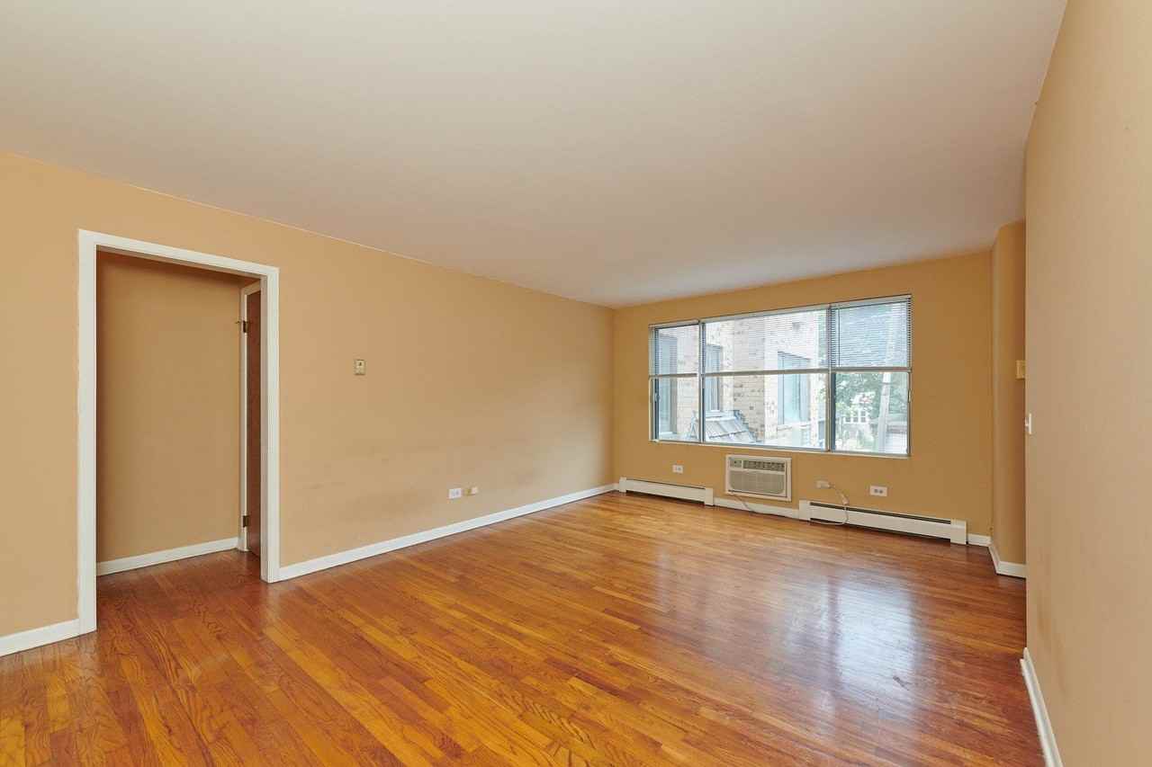 1762 W Highland Ave #204 - Photo 3 of 16