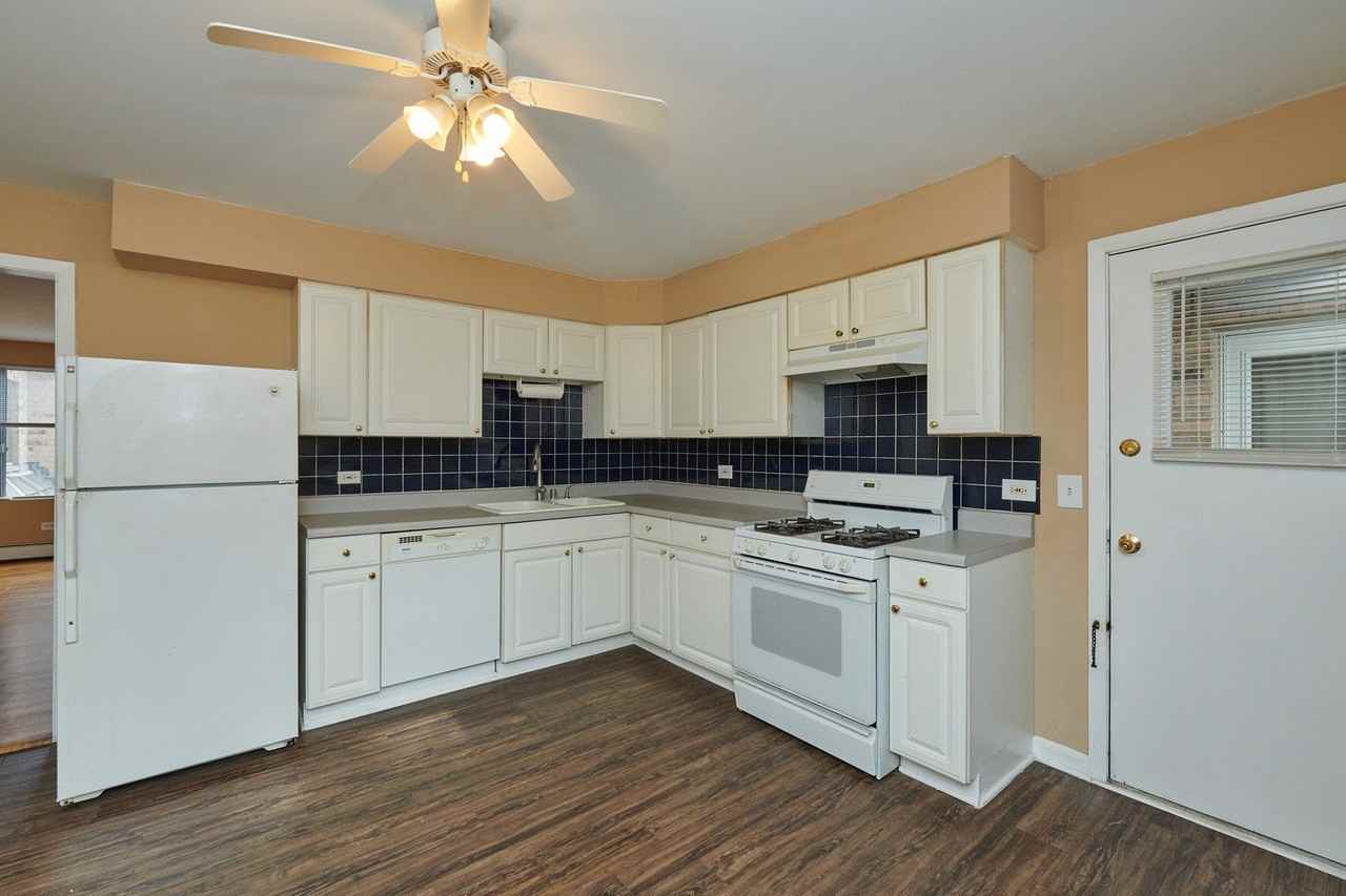 1762 W Highland Ave #204 - Photo 5 of 16