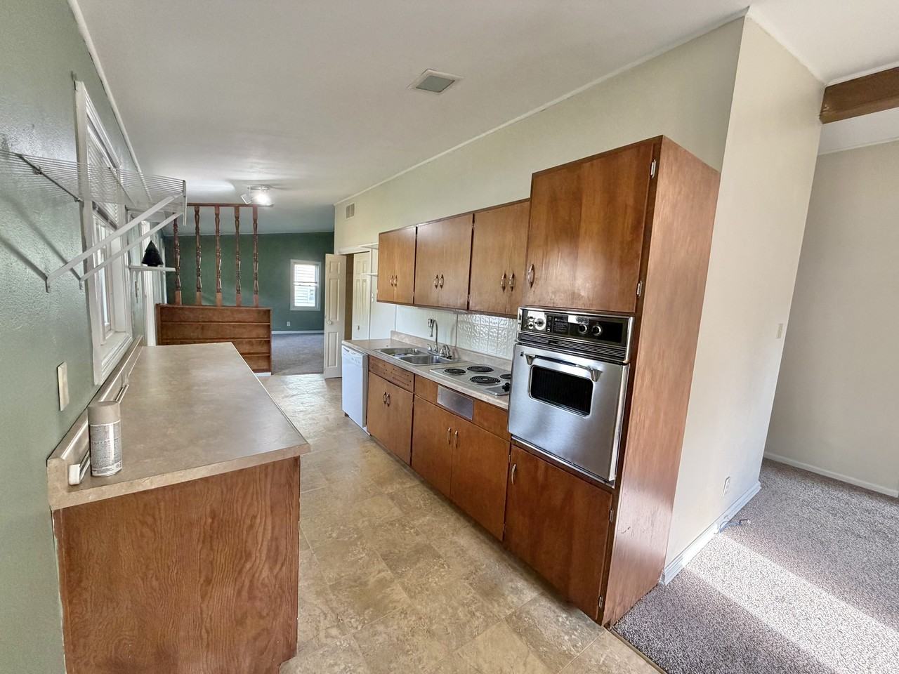106 W Harmon Dr #1 - Photo 4 of 20