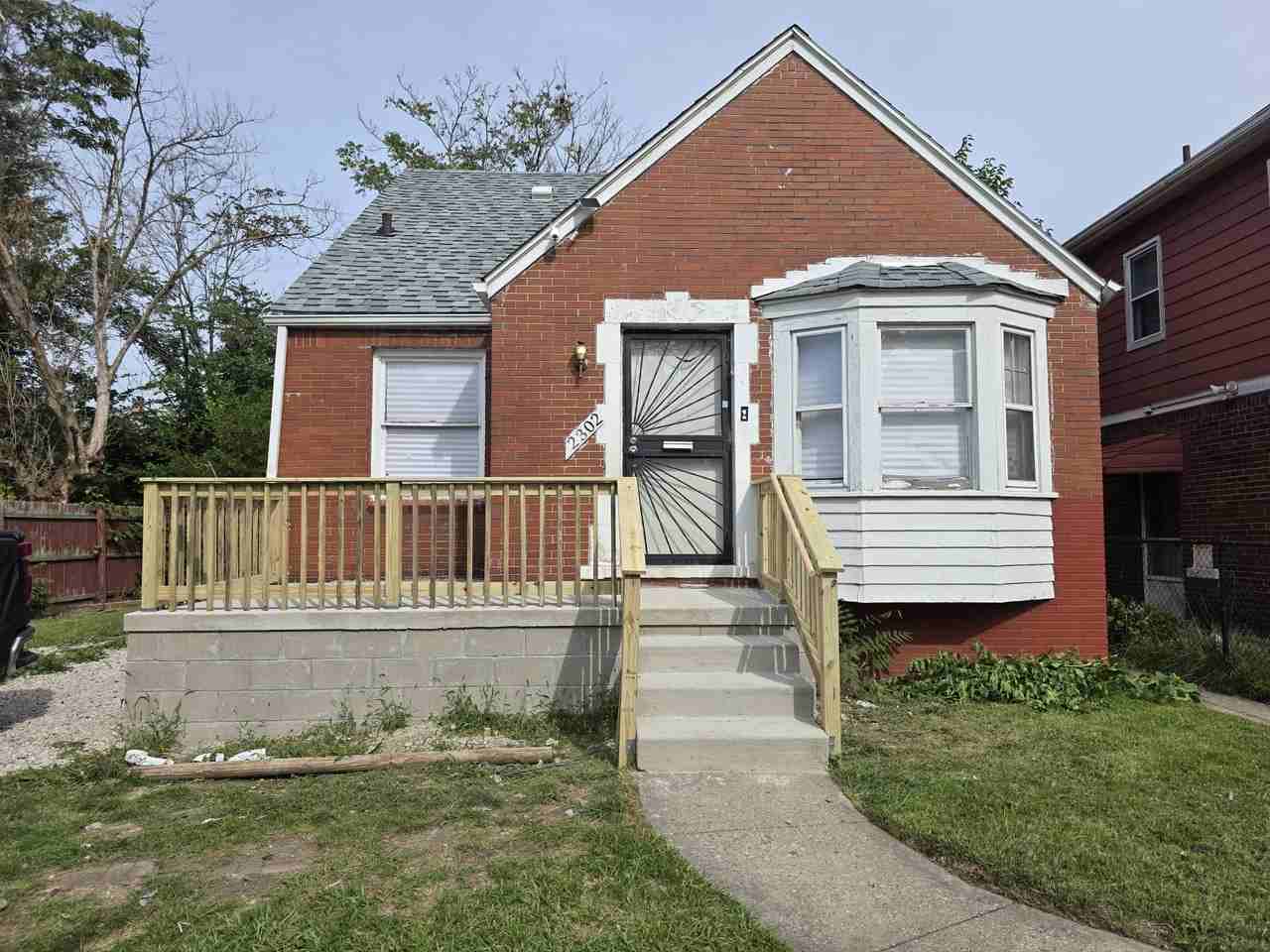 2302 Tyler St #1 - Photo 2 of 50