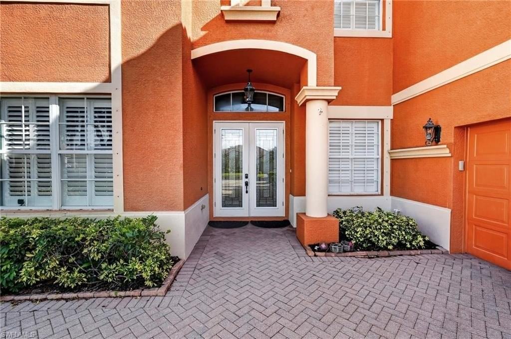 9970 Rookery Cir - Photo 4 of 50