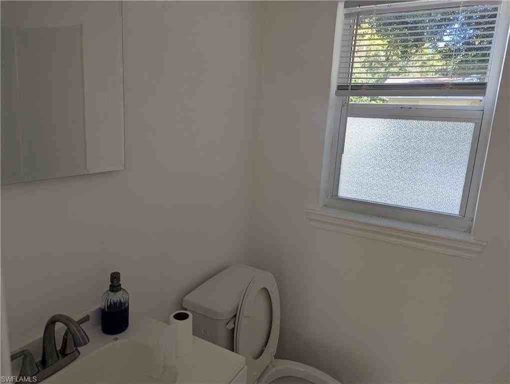 178 Evergreen Rd - Photo 5 of 8