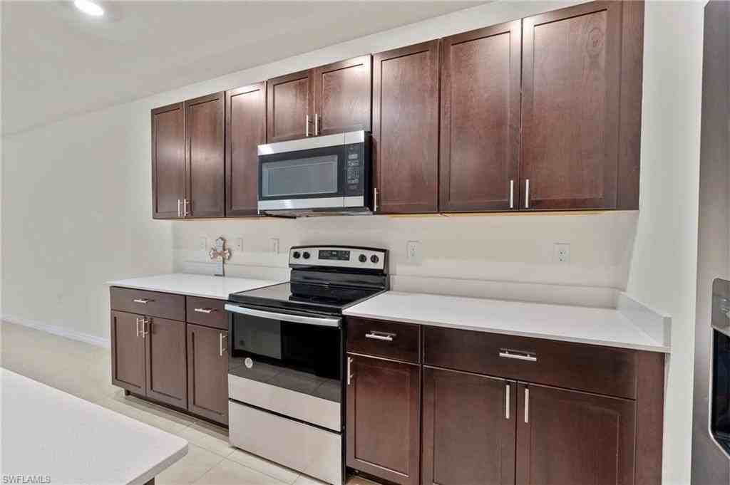 15535 Wildflower Cir - Photo 6 of 33