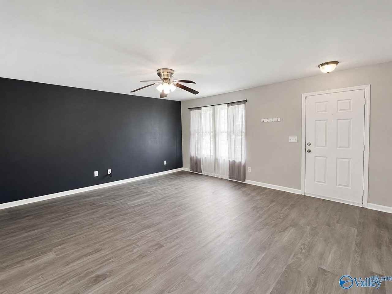 126 Sedgewick Dr - Photo 3 of 17