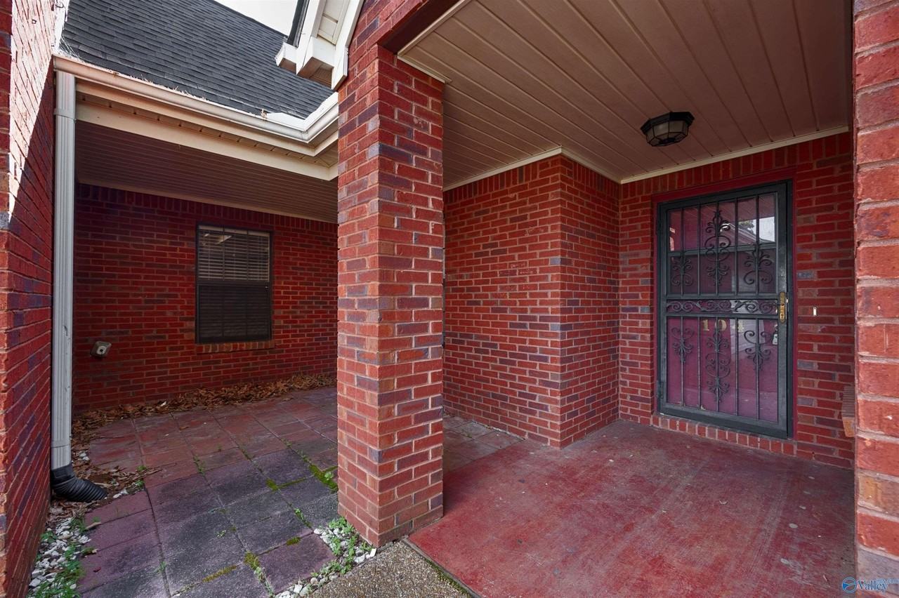 104 Sunset Cir - Photo 3 of 34