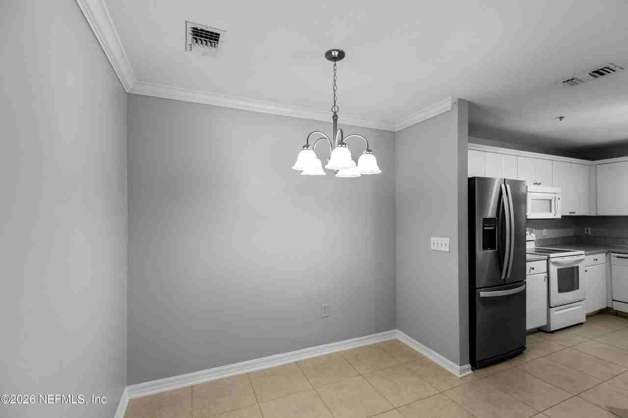 3591 Kernan Blvd S #118 - Photo 5 of 27