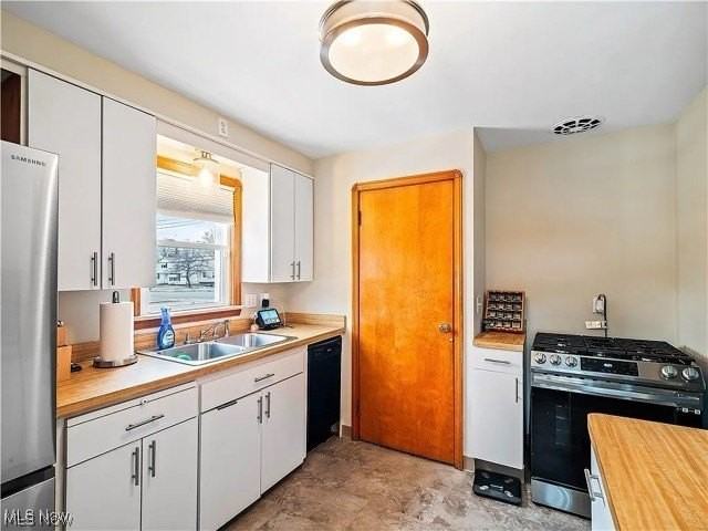 1216 S Green Rd - Photo 3 of 5