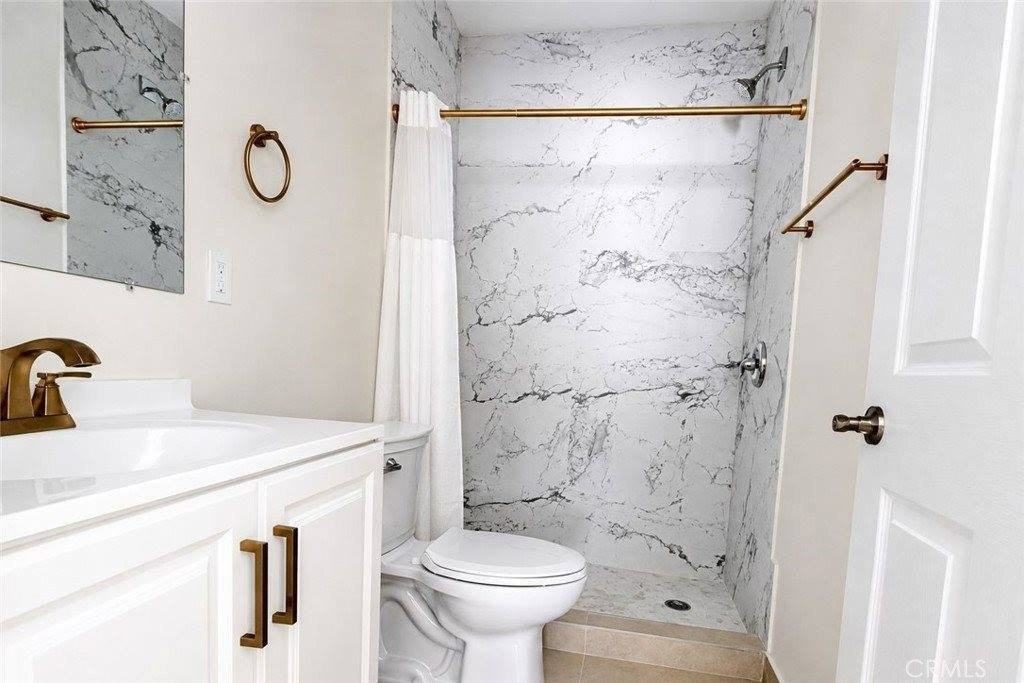7938 Lurline Ave - Photo 4 of 9