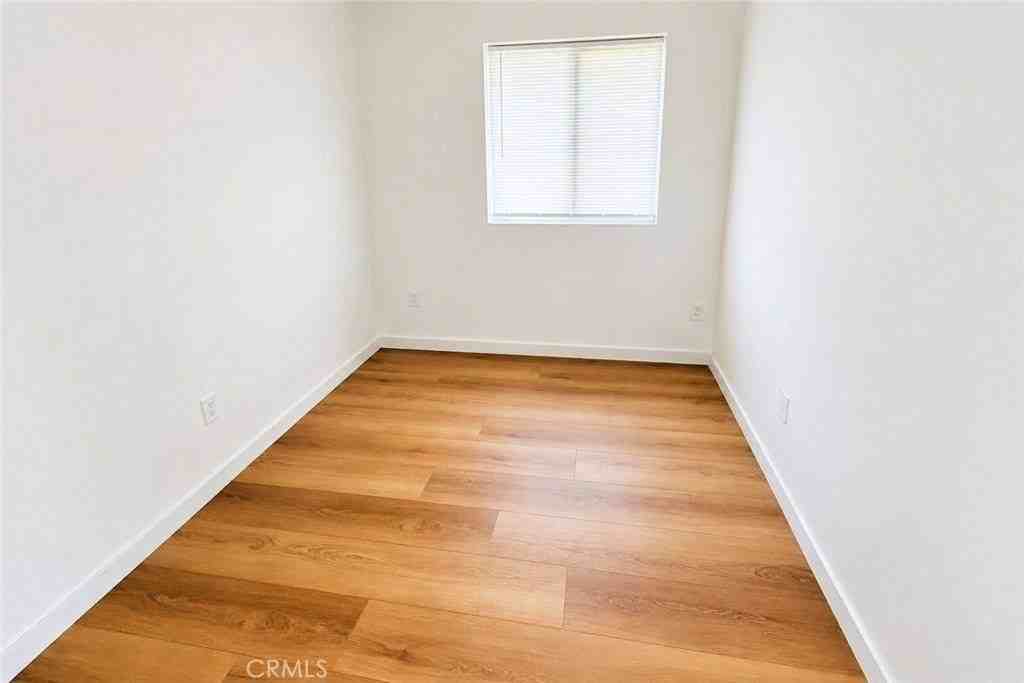 7938 Lurline Ave - Photo 6 of 9