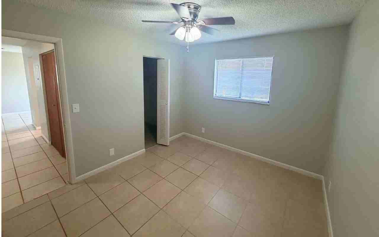 3860 Nw Huntsboro St Apt 101 - Photo 7 of 7