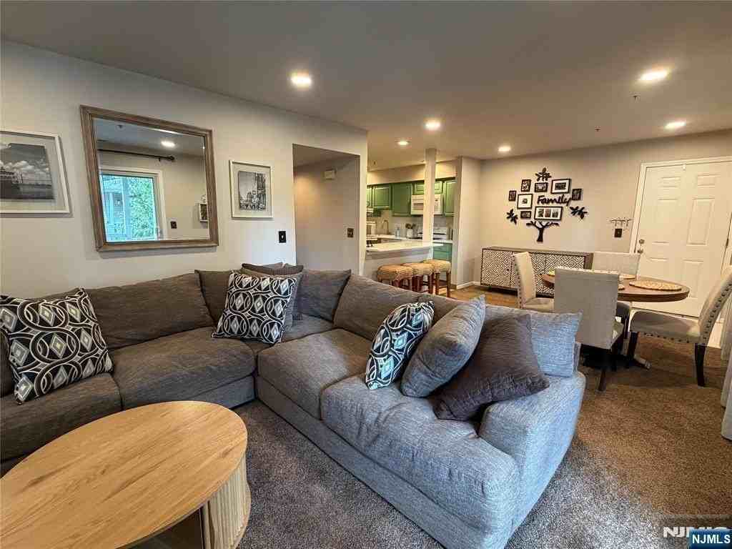 130 Orchard Park - Photo 4 of 24