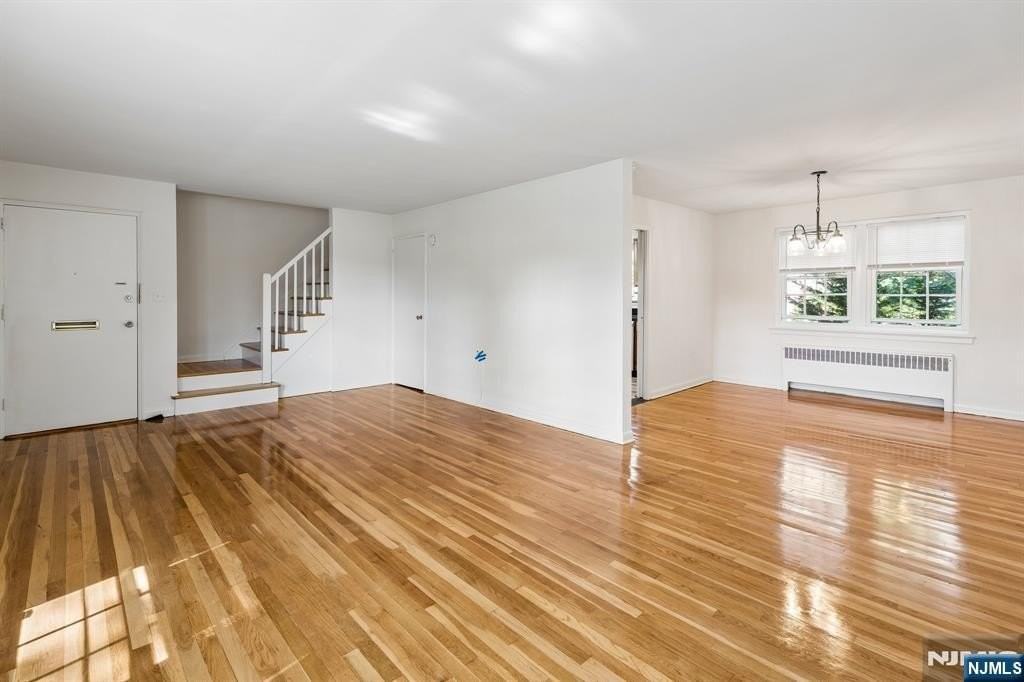 12 S Mountain Ave #19 - Photo 2 of 26