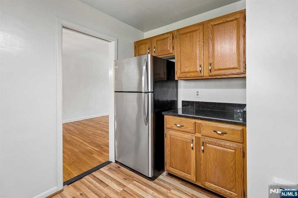 12 S Mountain Ave #19 - Photo 7 of 26