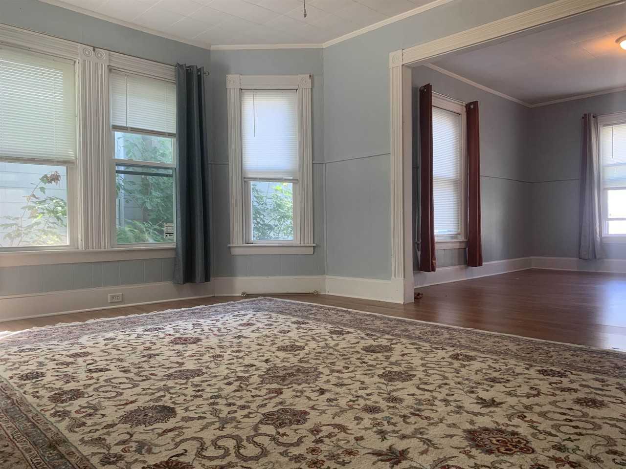 5 Pleasant St - Photo 7 of 31