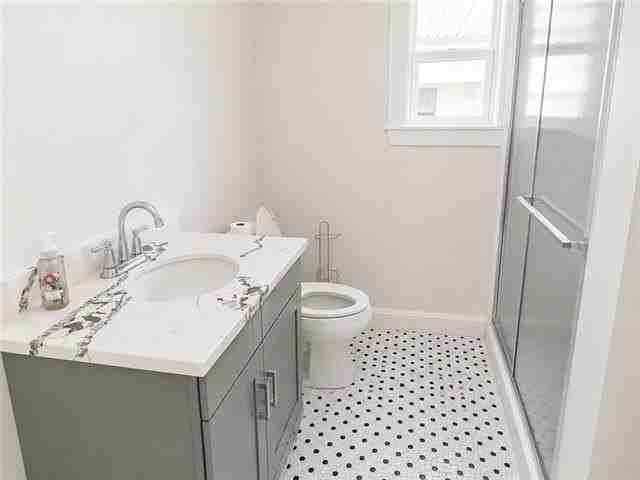 402 Aris Ave - Photo 7 of 10