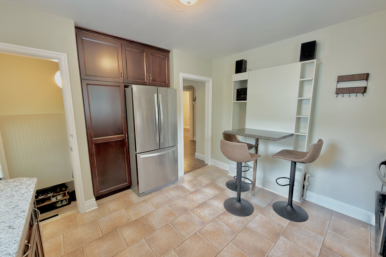 538 Quebec Street - Photo 5 of 22