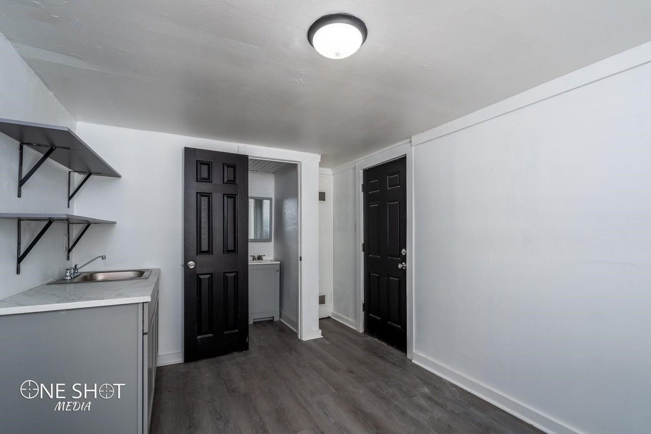 617 Grand Ave #1-2 - Photo 6 of 11