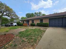 1109 W Redbud Dr - Photo 1 of 1