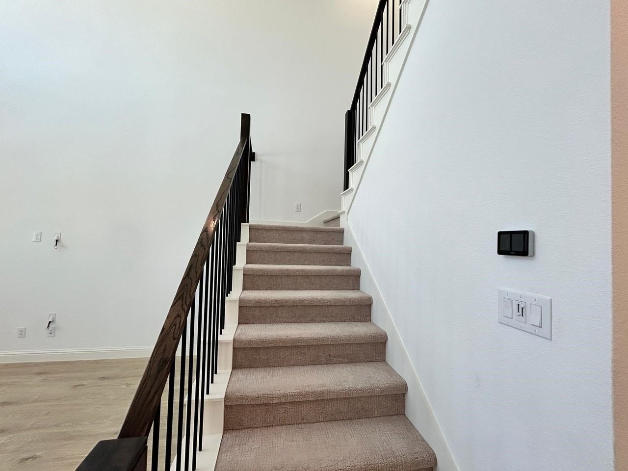 15713 Palmwood Rd - Photo 4 of 32