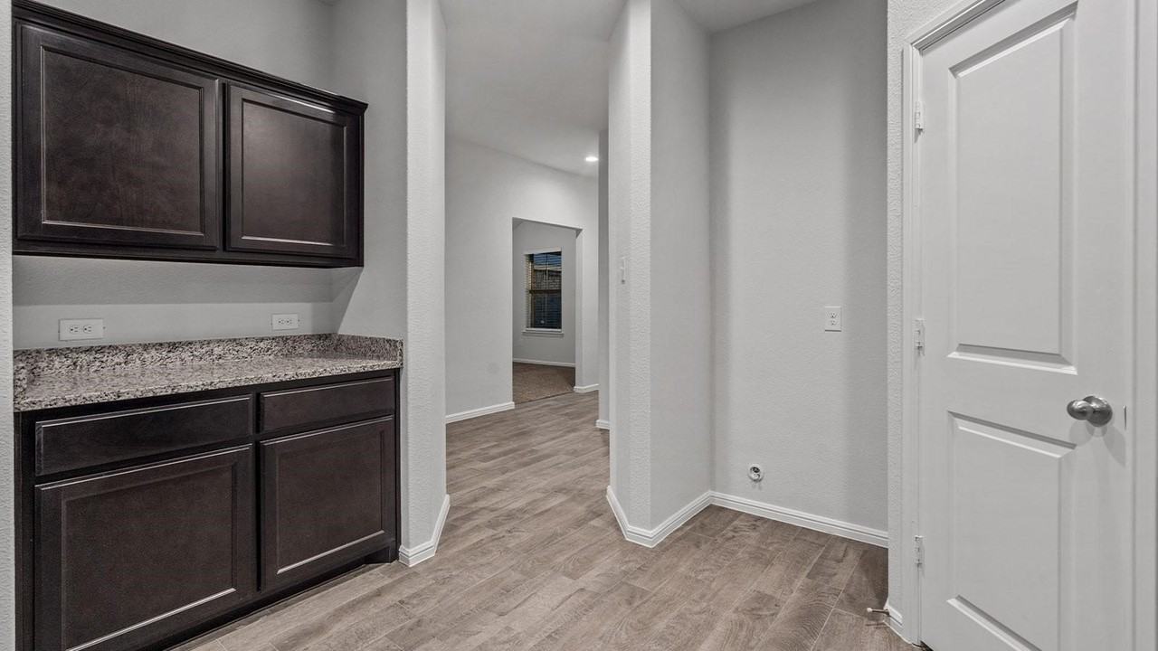 5500 Gold Pond Dr - Photo 6 of 38