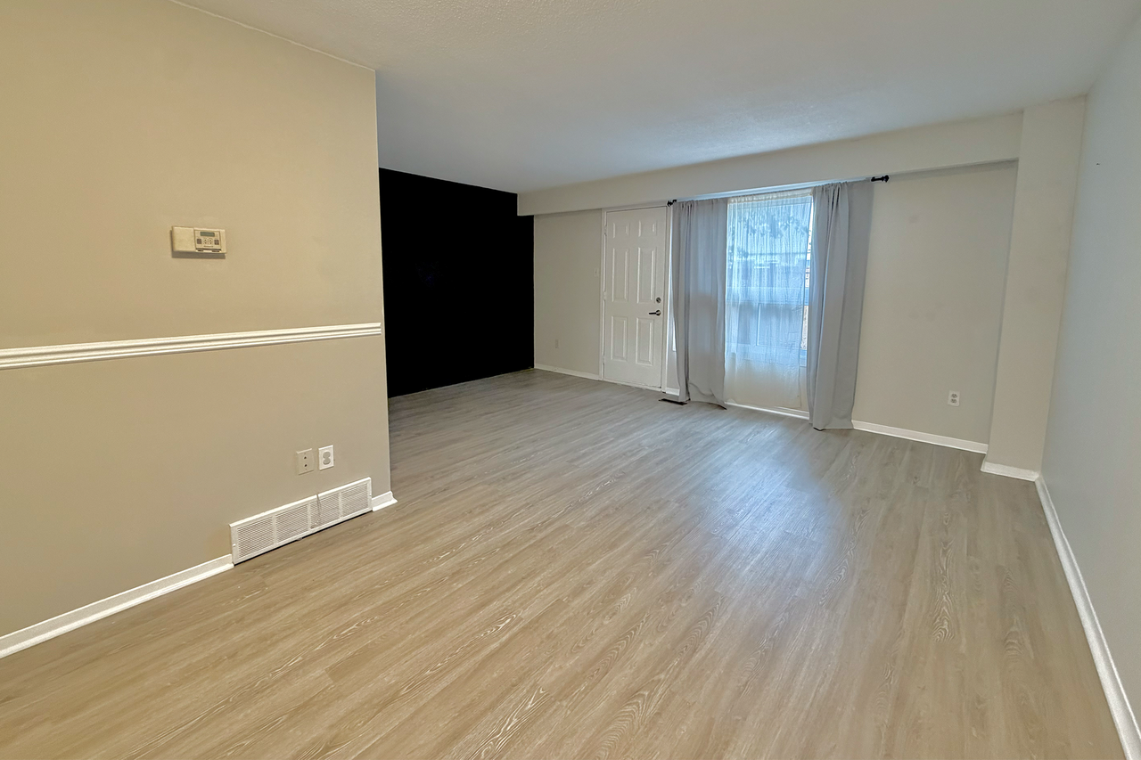 40 Tiffany Drive #60 - Photo 4 of 24