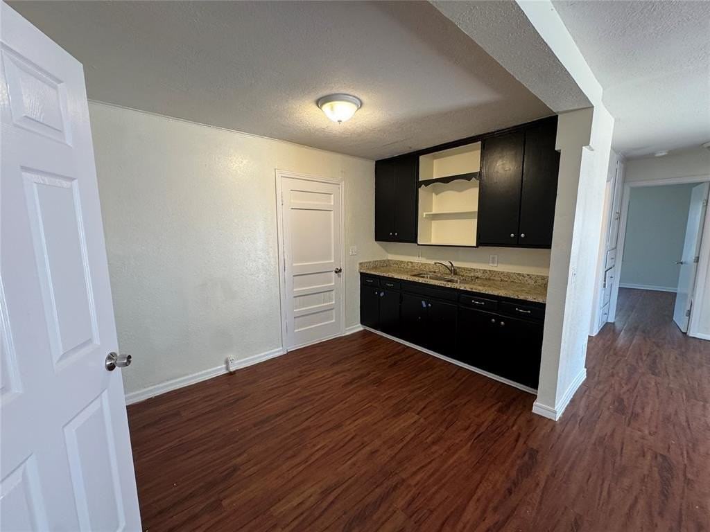 1307 Sheffield Rd - Photo 2 of 15