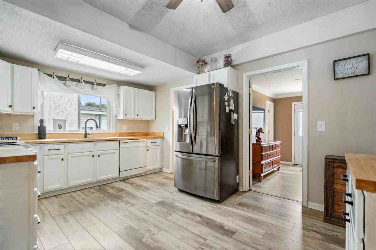 1815 Cherry St #1 - Photo 7 of 30