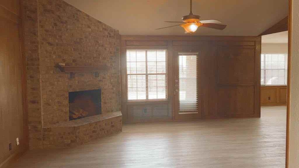 3011 Whittle Way - Photo 3 of 19