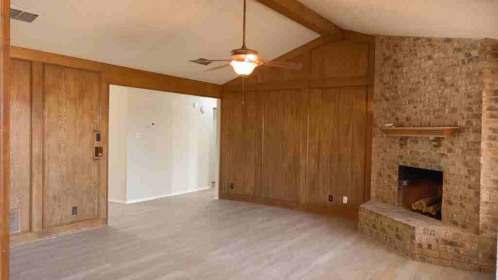 3011 Whittle Way - Photo 5 of 19