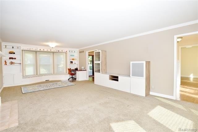 1325 Royal Crescent St - Photo 6 of 43