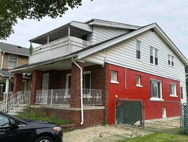 7252 Williamson St - Photo 2 of 19