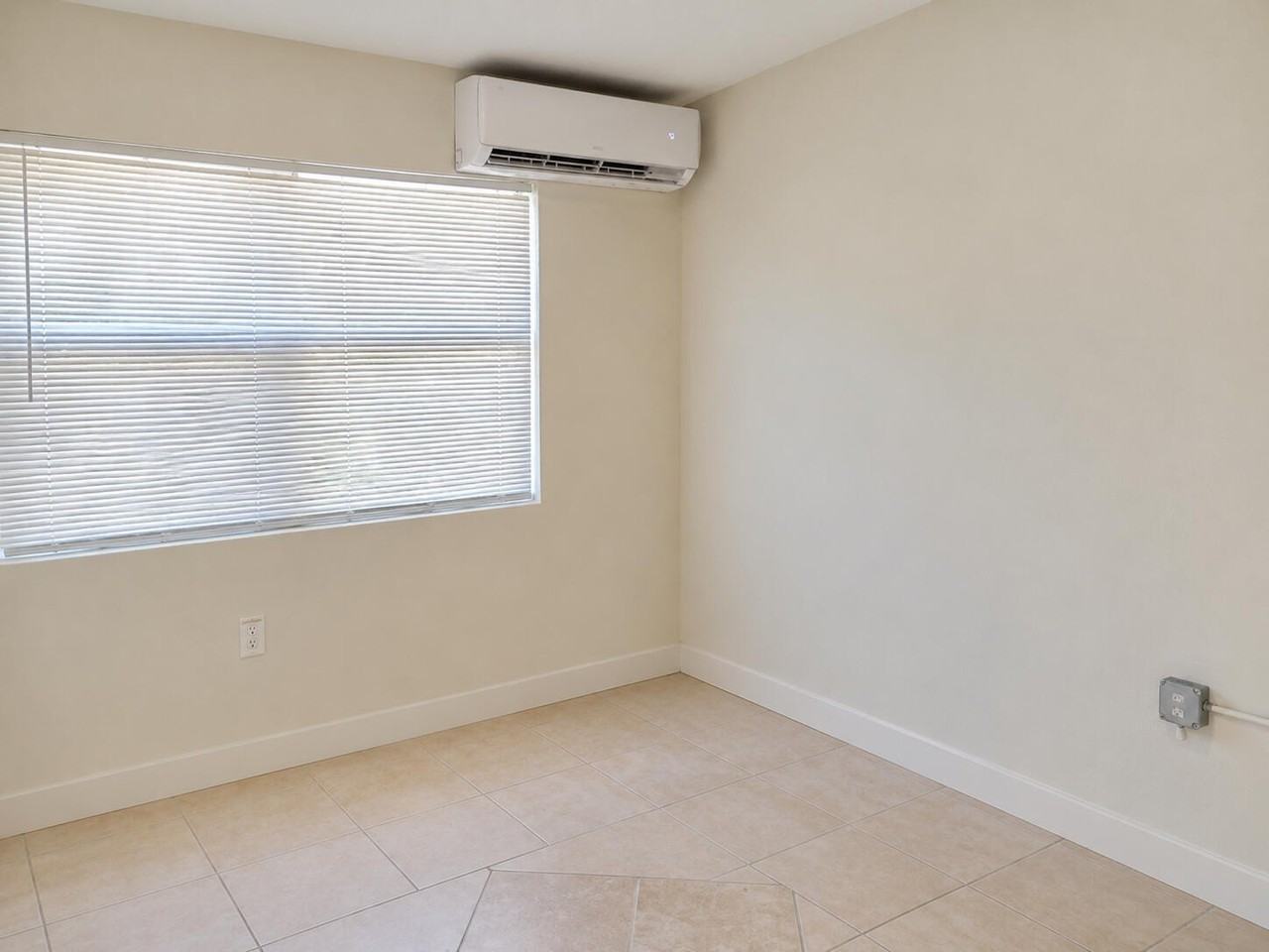 2204 Atlanta St #3 - Photo 3 of 6