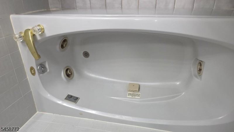 41 Wilson Ave ##4k - Photo 7 of 21