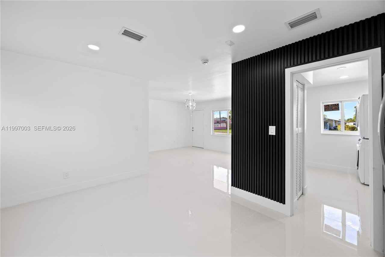 22503 Sw 113th Pl - Photo 6 of 35