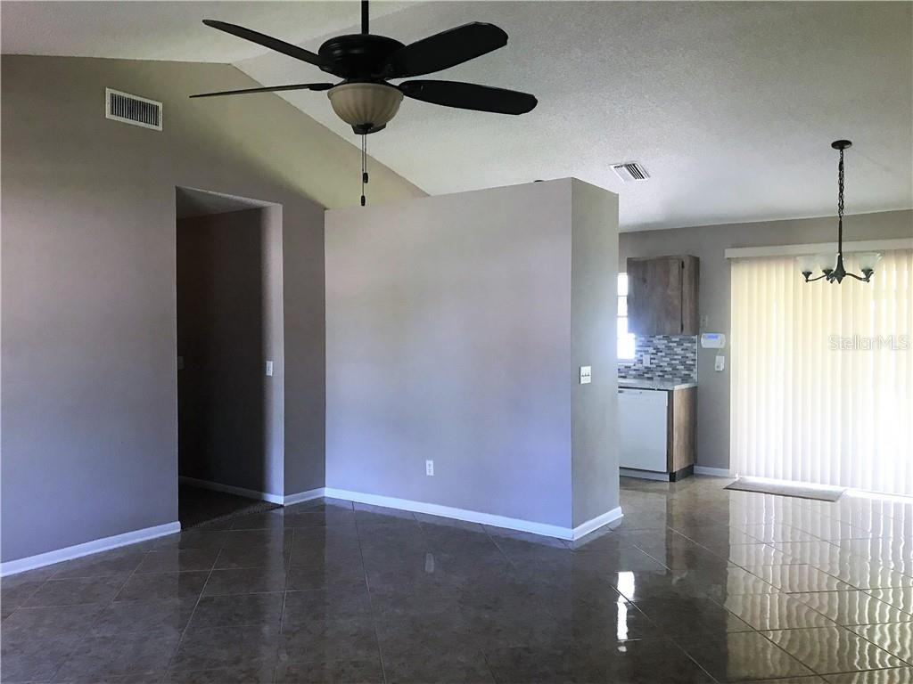 1001 Johnson Loop - Photo 3 of 26