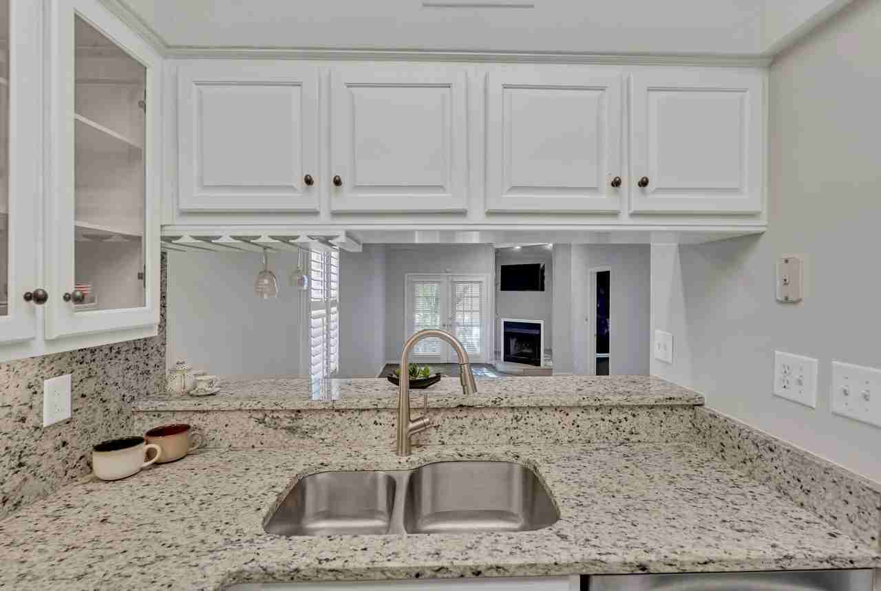 107 W End Pl - Photo 3 of 25