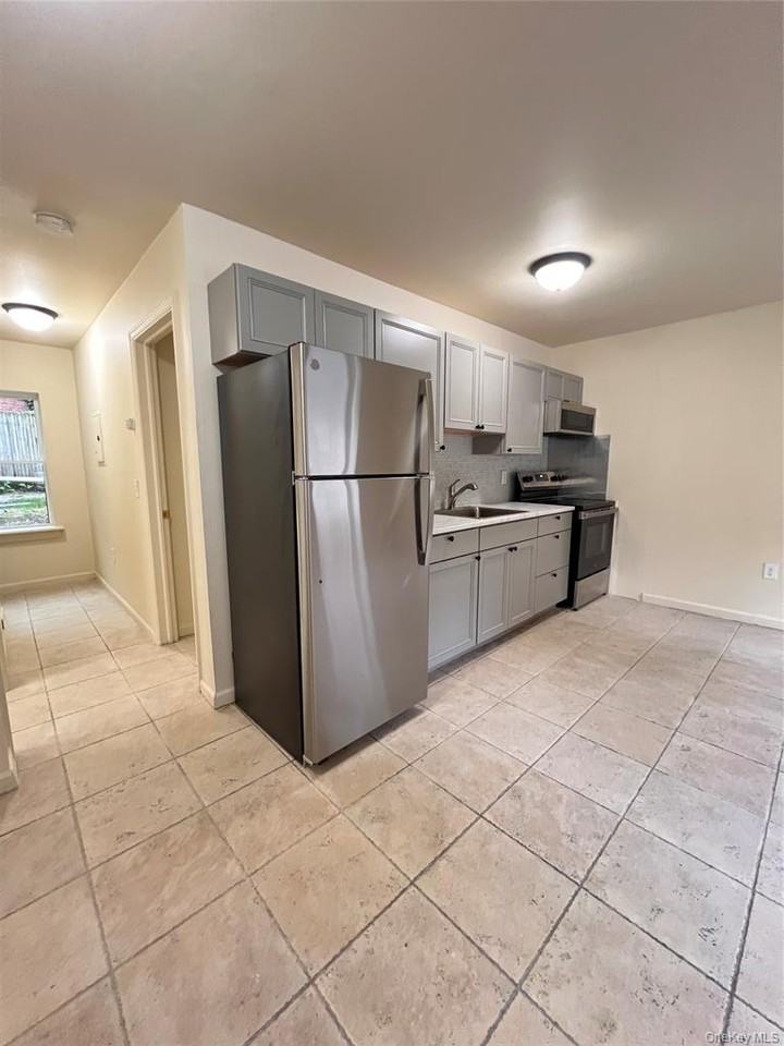 101 Washington St - Photo 2 of 7