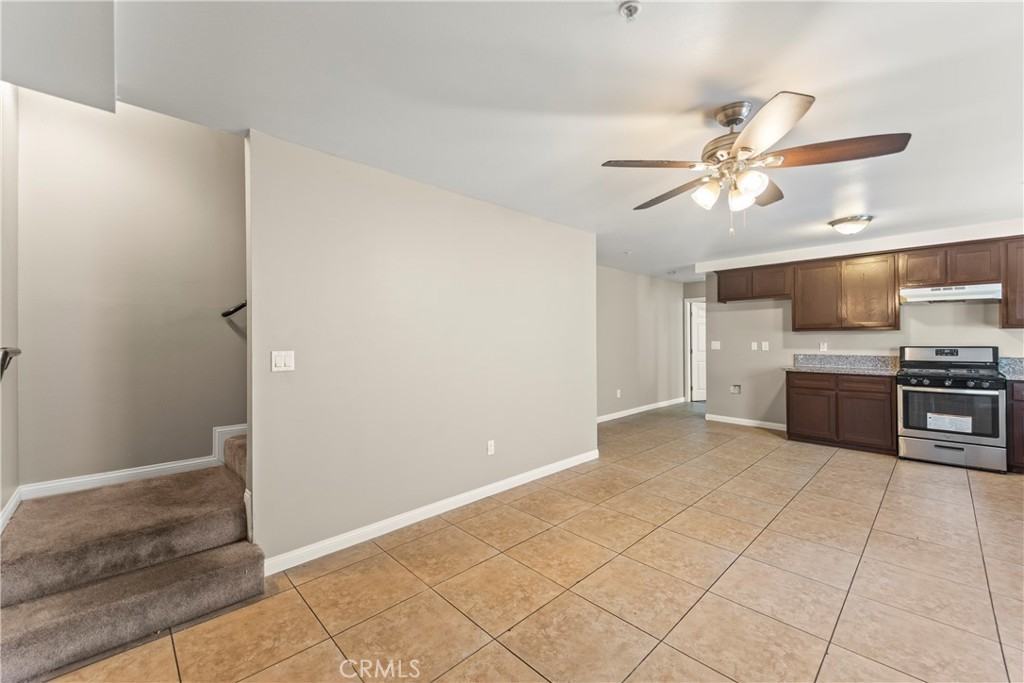 6102 S San Pedro St - Photo 7 of 22