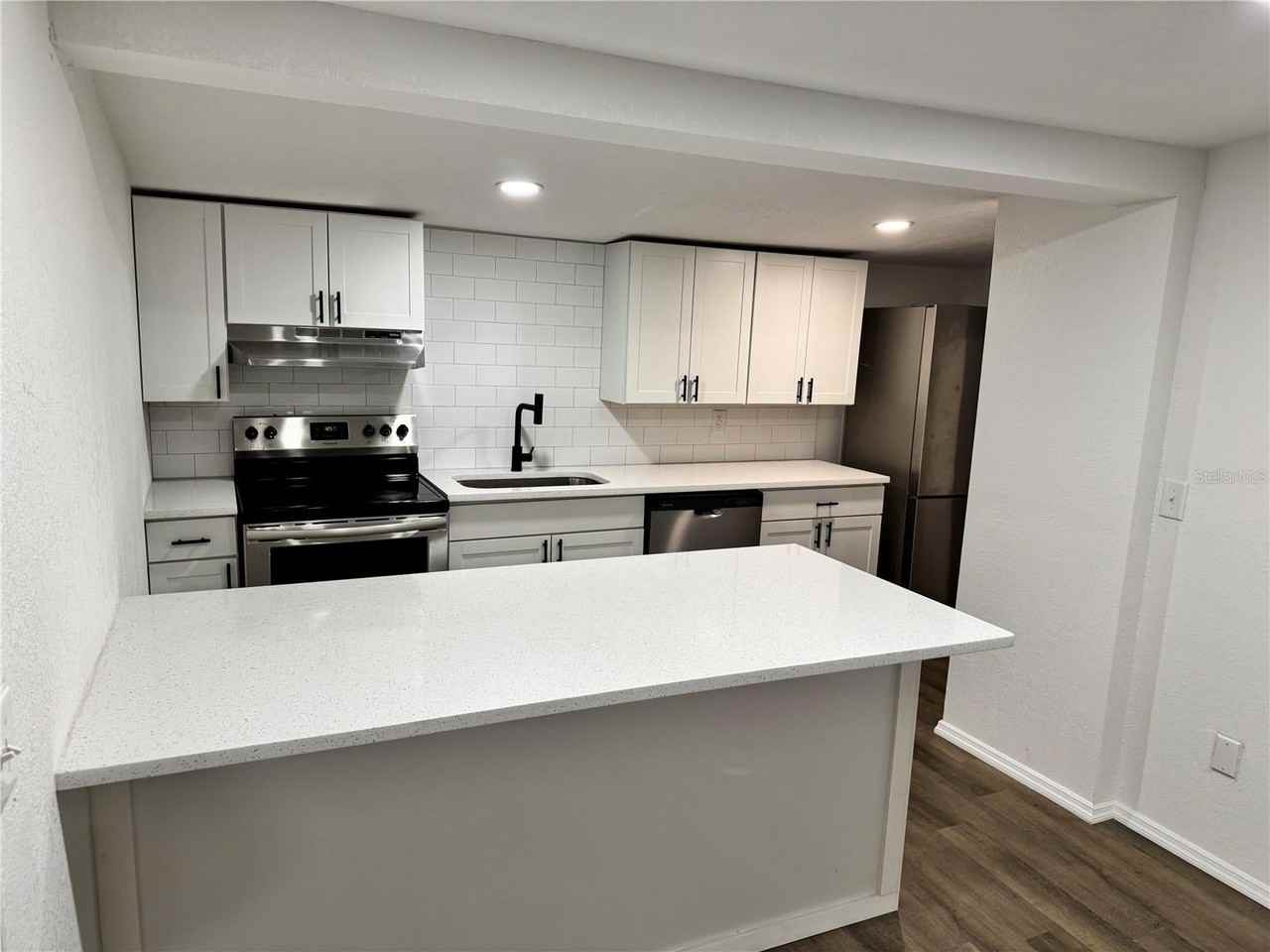 38839 Miller Ave - Photo 3 of 22